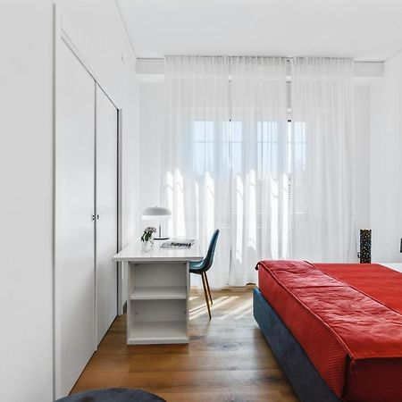 Residenza Dei Poeti - Roomy And Modern Flat Палермо Екстериор снимка