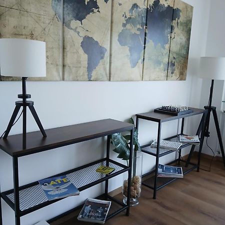Residenza Dei Poeti - Roomy And Modern Flat Палермо Екстериор снимка