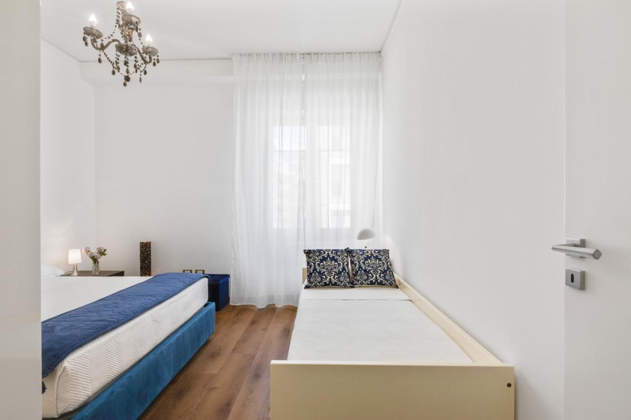 Residenza Dei Poeti - Roomy And Modern Flat Палермо Екстериор снимка