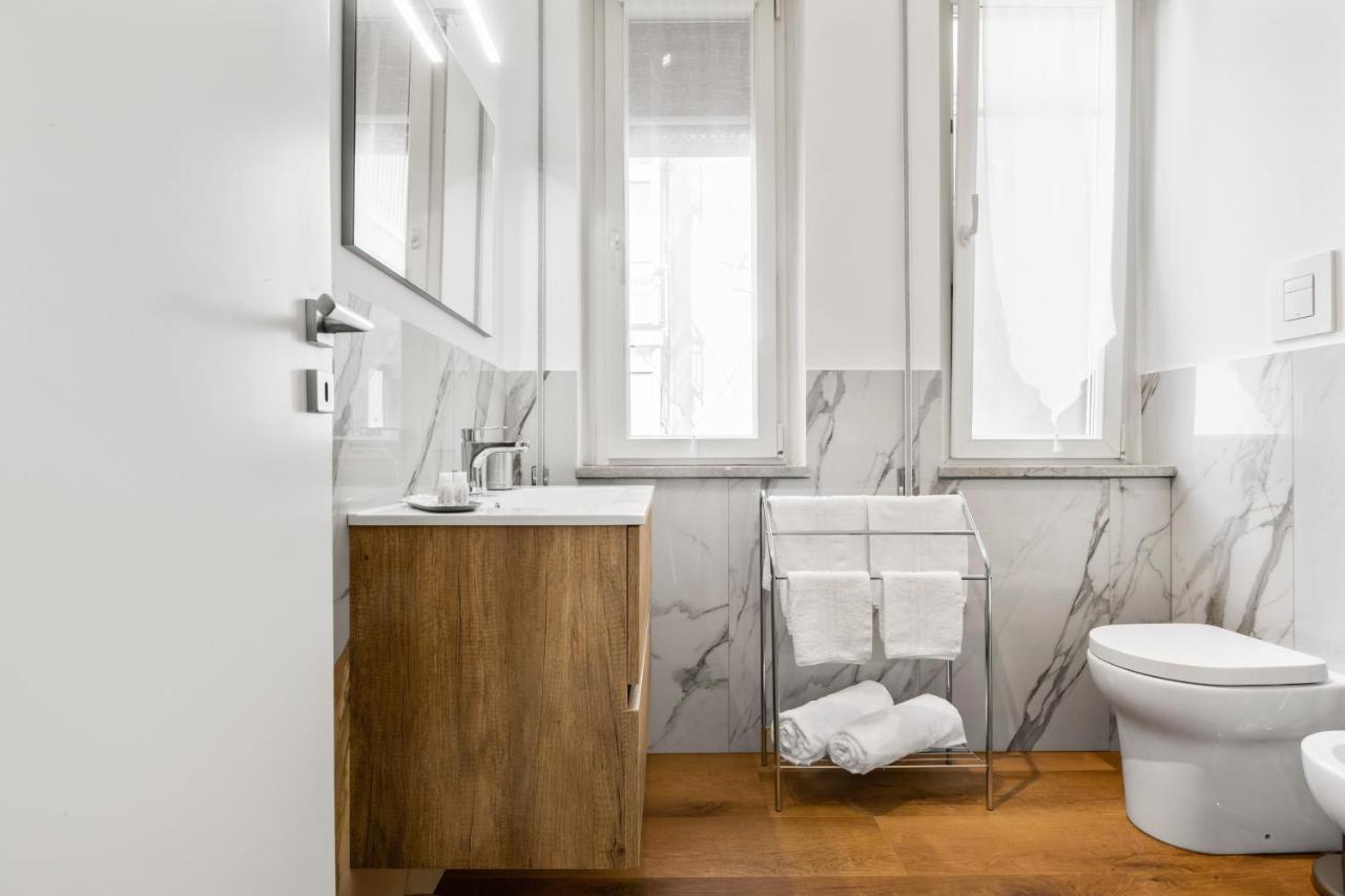 Residenza Dei Poeti - Roomy And Modern Flat Палермо Екстериор снимка